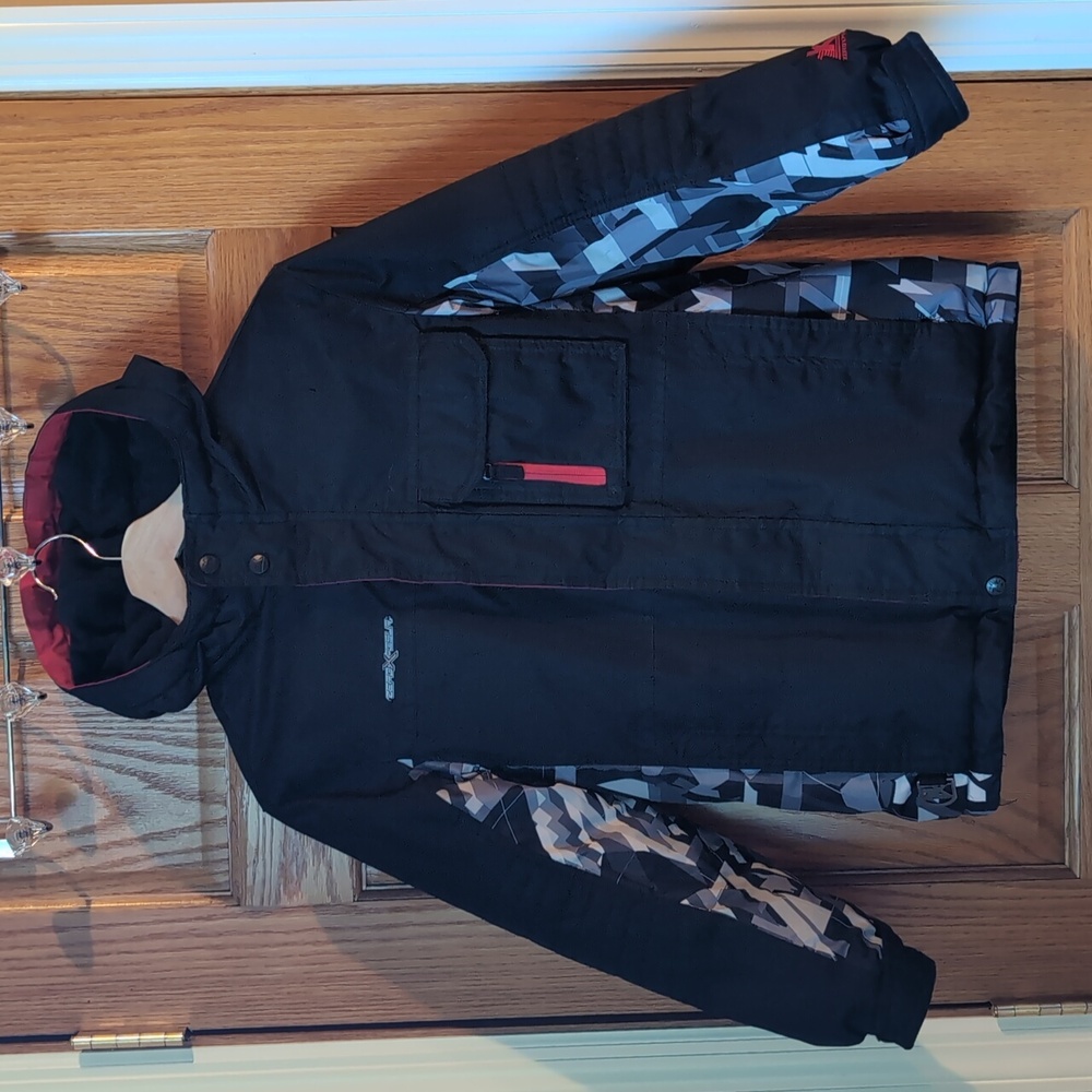 ZeroXposur Boarding Co. Black and Gray Kid's Ski Jacket Medium 10-12